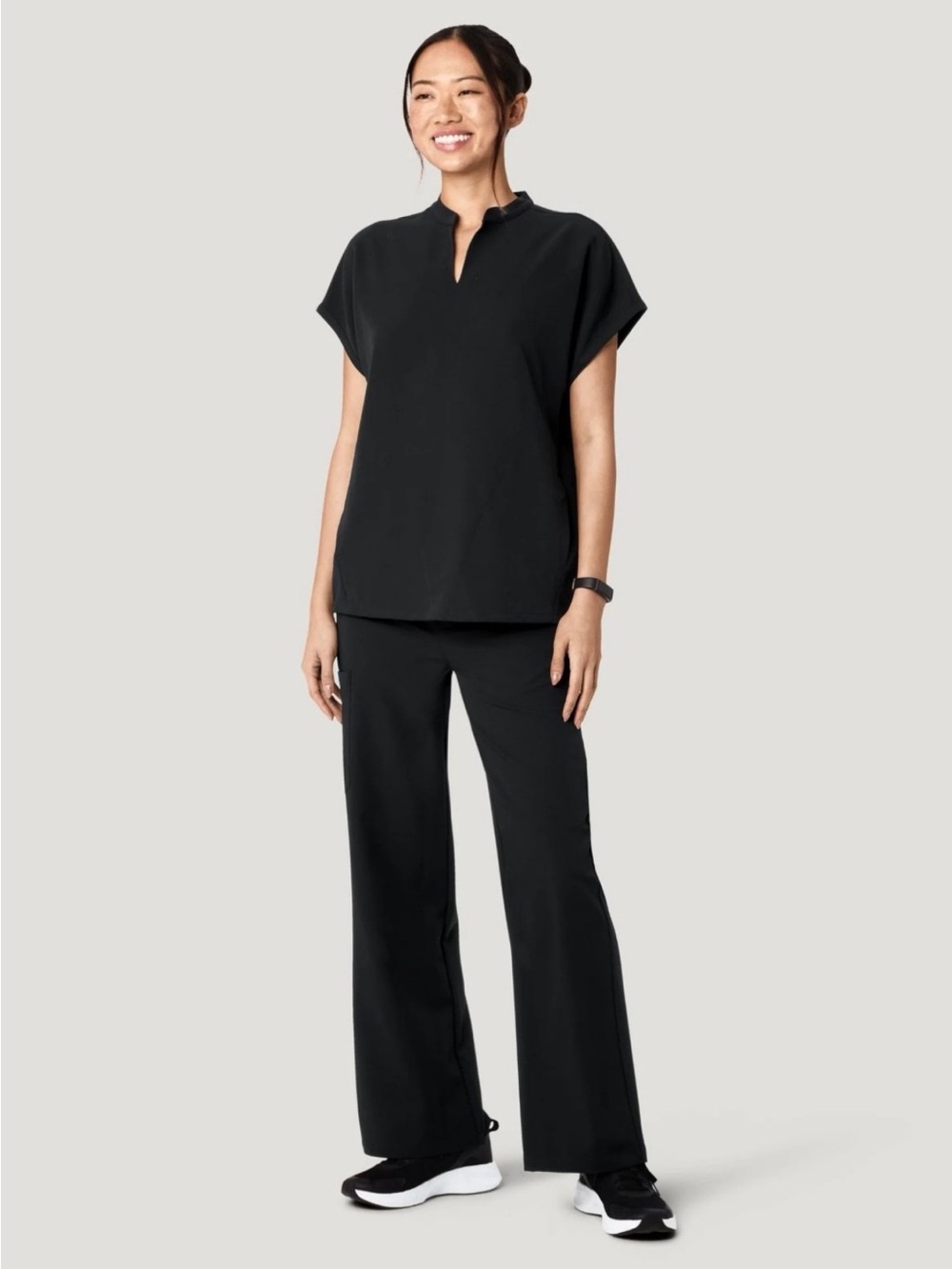 Wide Leg Pull-On Pants in Black